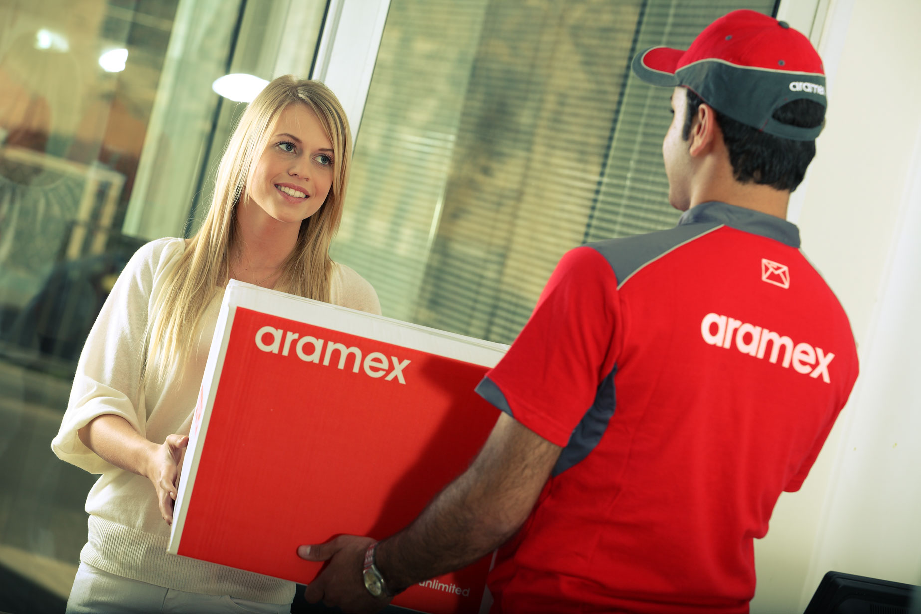 aramex-supplements-last-mile-delivery-service-construction-business