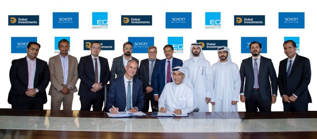 Emirates Glass and SCHOTT signing ceremony 1100x485 1